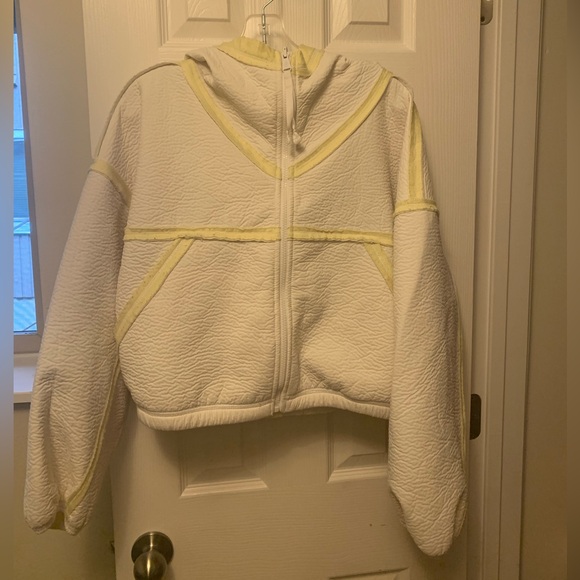 Jacket - Picture 2 of 4